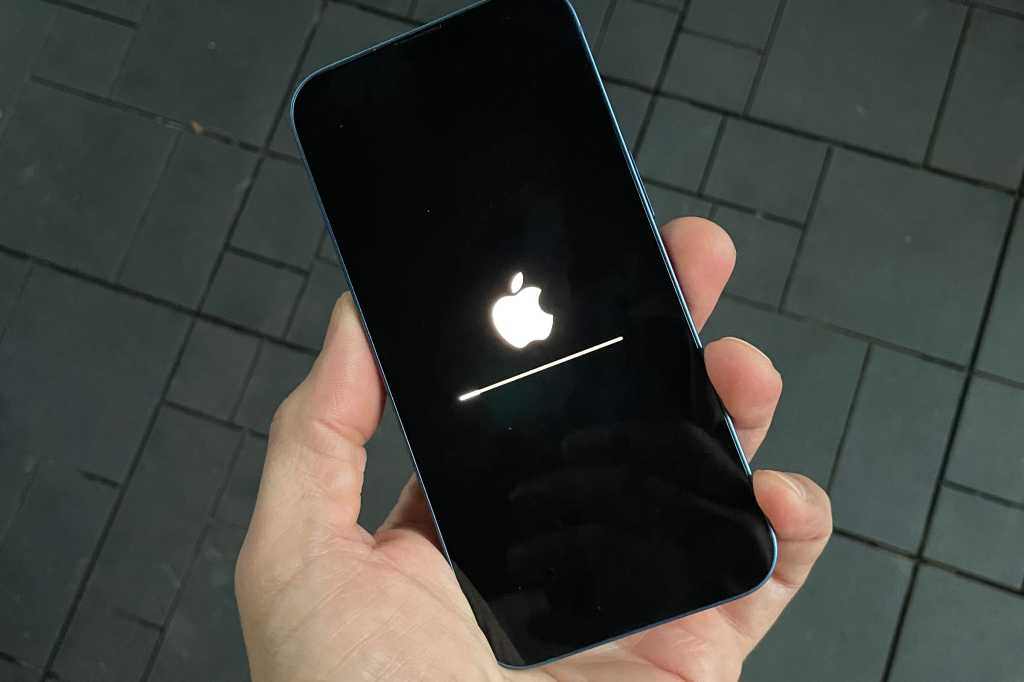 Apple nihayet kritik güvenlik yamalarıyla iOS 15.7.1’i yayınladı