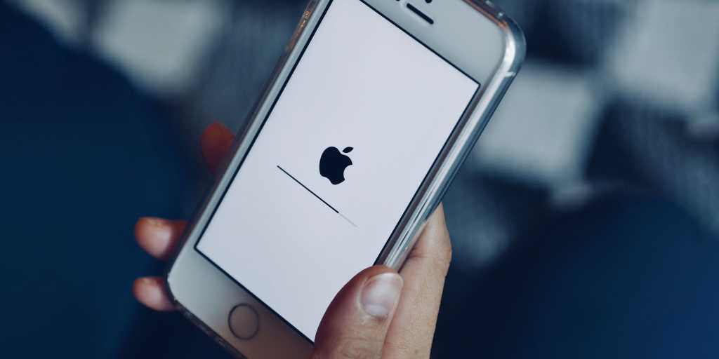 Apple, iOS 15 ve macOS 12 cihazlarında hala ‘bilinen güvenlik sorunları’ olabileceği konusunda uyarıyor