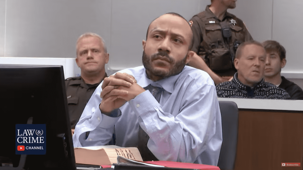 Bir Reddit afişi, Darrell Brooks davasında jüri üyesi olduğunu iddia etti.  Sahteydi.