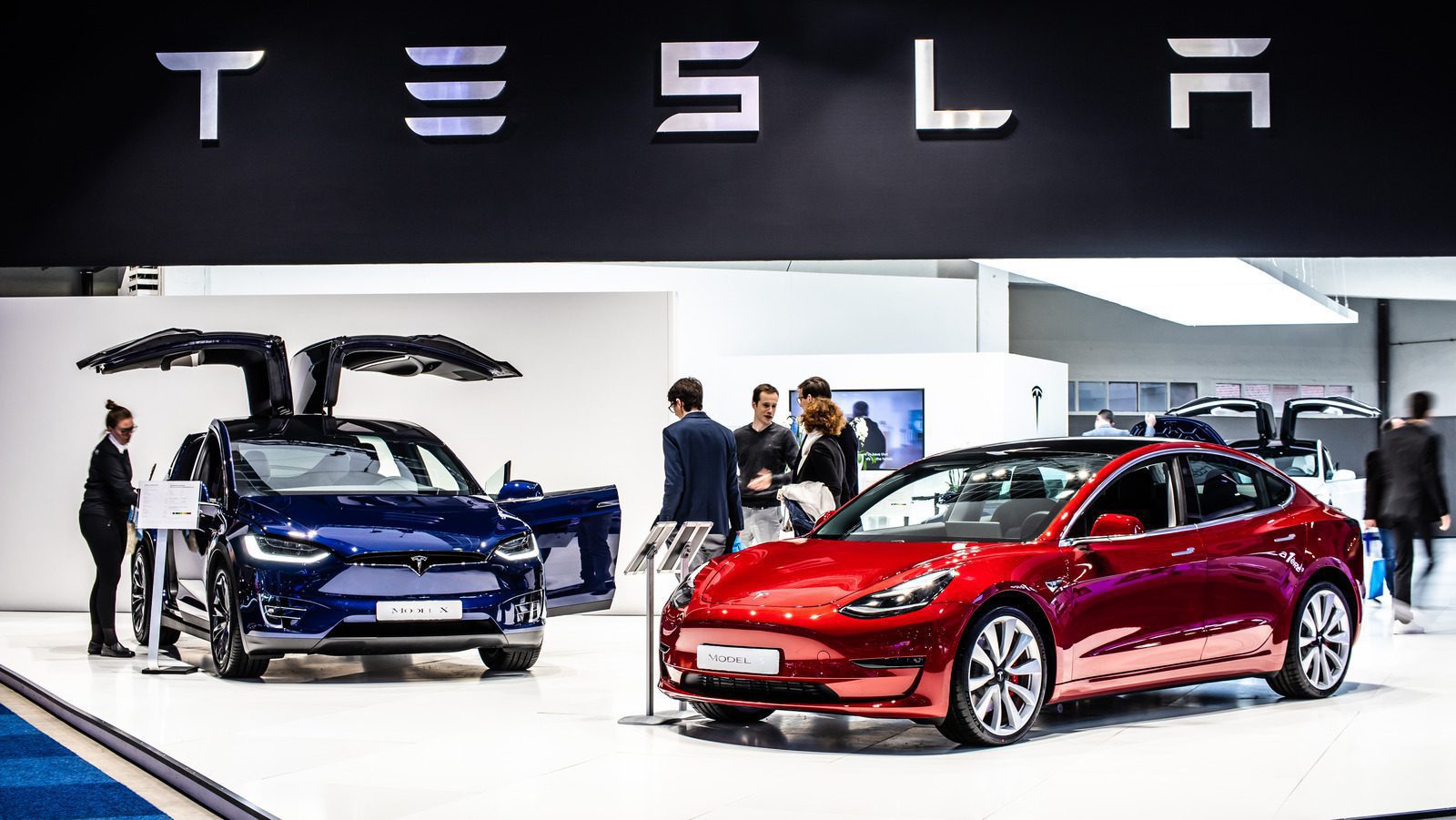 Tesla Model X’ten Uzak Durmanız İçin 5 Büyük Neden