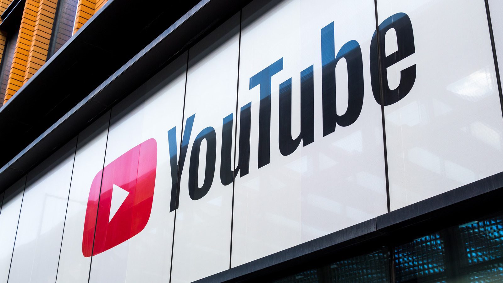YouTube, İçerik Oluşturucuların Hayatını Kolaylaştıracak Canlı Soru-Cevap Özelliğini Başlattı