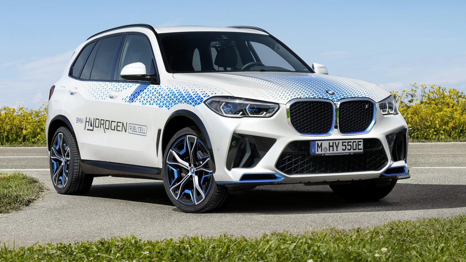 BMW iX5 Hidrojen Üretimi Başlıyor, Ancak Bu Yakıt Hücreli SUV’u Bayilerde Görmeyi Beklemeyin