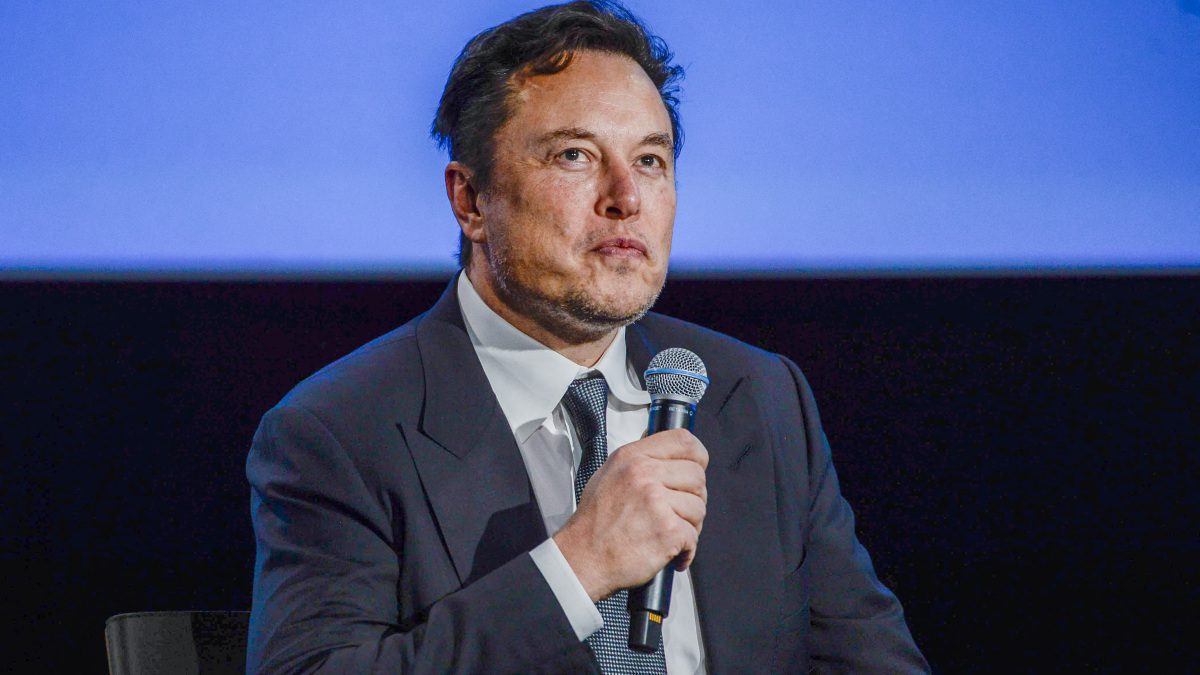 Elon Musk, Dave Chappelle canlı şovunda yuhalandı