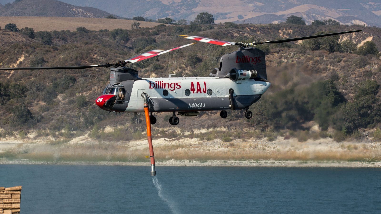 Savaşta ve Afet Yardımında Kullanılan Ağır Kaldırma, Yüksekten Uçan Helikopter