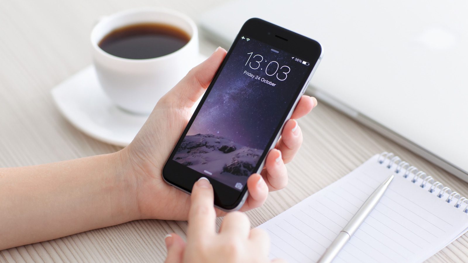 iOS 16’da iPhone Kilit Ekranı Yazı Tipi Nasıl Değiştirilir