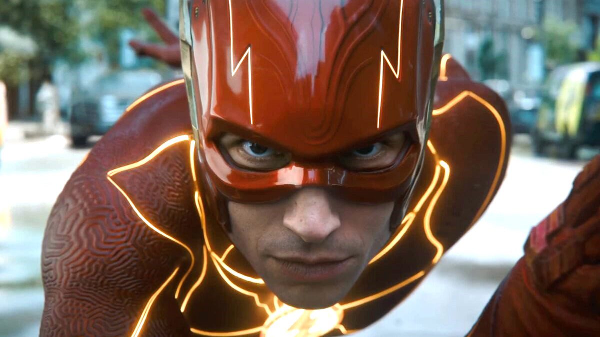 ‘The Flash’ Promosyon Posterleri Nefret Dolu Hayranları Besliyor ‘Çirkin’ Kostümlere Şimdiye Kadarki En İyi Bakış