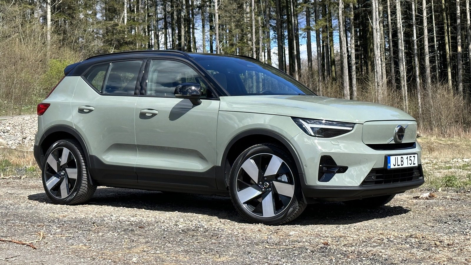 2024 Volvo C40 ve XC40 Recharge RWD First Drive: Better Off Single