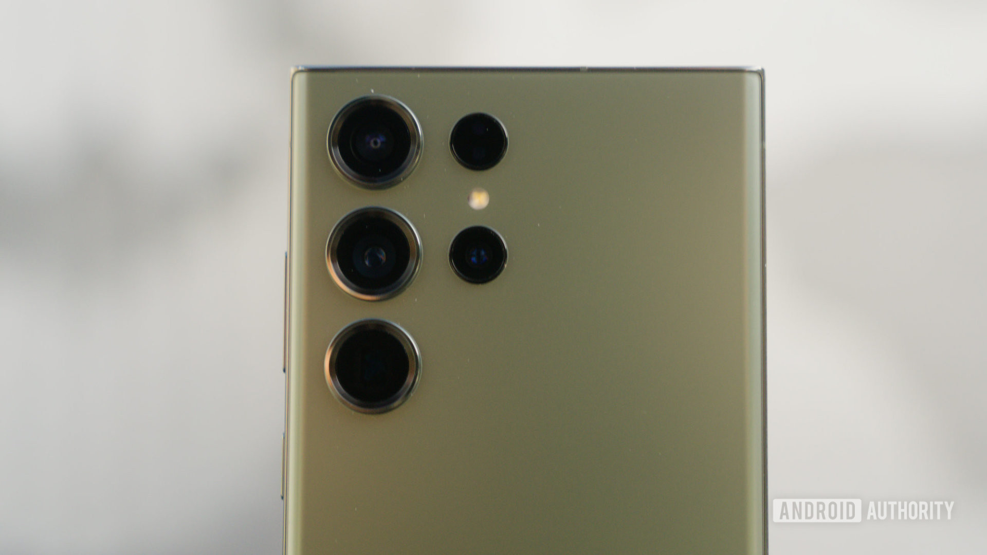 Samsung Galaxy S23 Ultra Yeşil Arka Kameralar Yakın Çekim