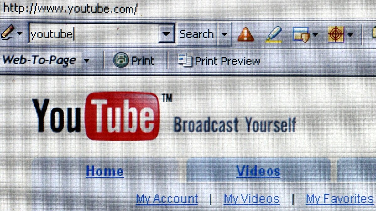 YouTube, kullanıcı kanallarındaki en eski videoya göre sıralama düğmesini yeniden canlandırıyor
