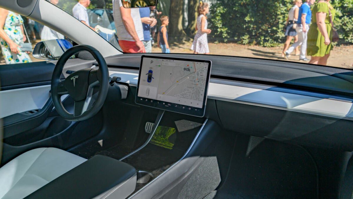 Elon Musk, Tesla’nın ‘bu yılın sonlarında’ tamamen otonom sürüşe ulaşabileceğini söyledi