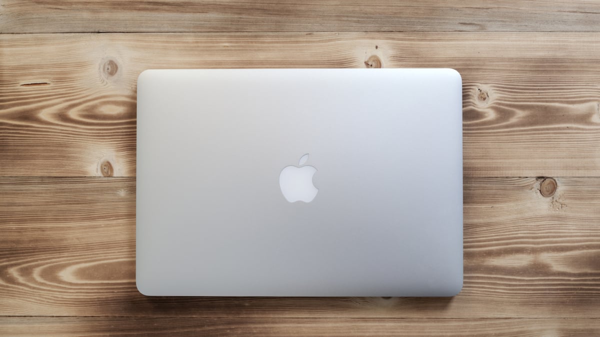 240 doların altında bir fiyata yenilenmiş bir MacBook Pro edinin