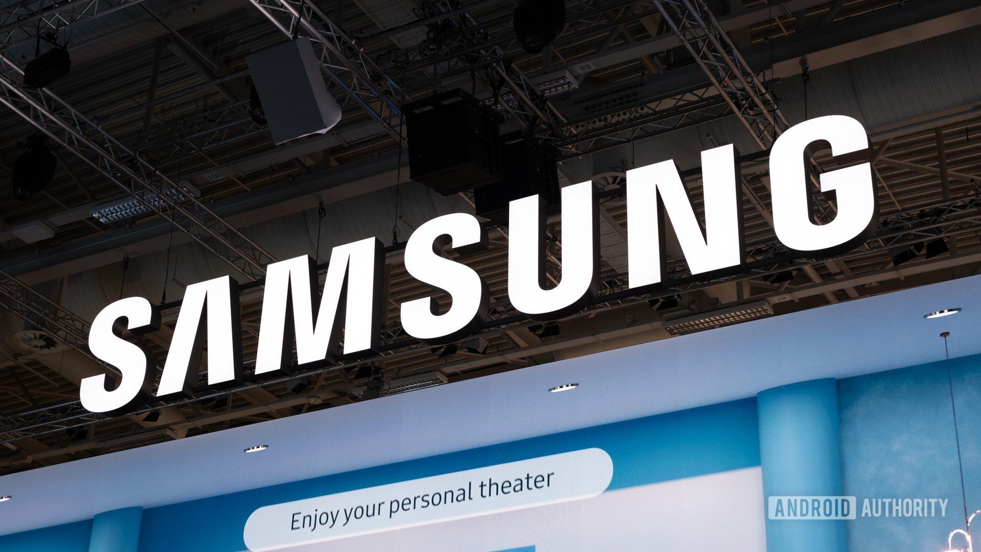 2025’teki Samsung telefonları yeni tür bir OLED panele sahip olabilir –