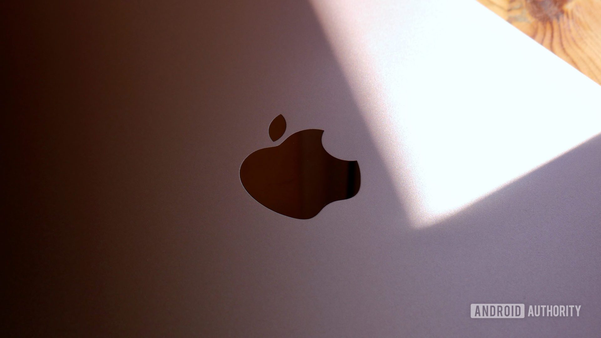 Apple’ın satış eksikliği onu yeni iPad’leri ve MacBook Air’i piyasaya sürmeye zorlayabilir