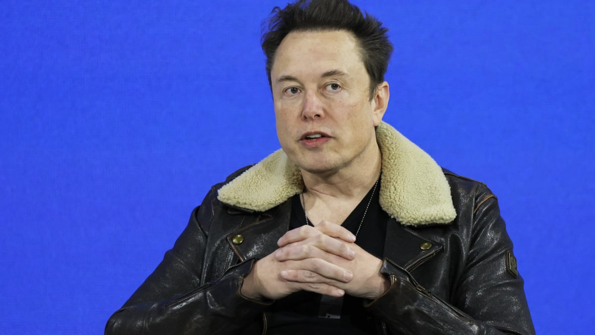Tesla, Elon Musk’un Disney CEO’su Bob Iger ile yaşadığı kavganın ardından Disney+ uygulamasını kaldırdı
