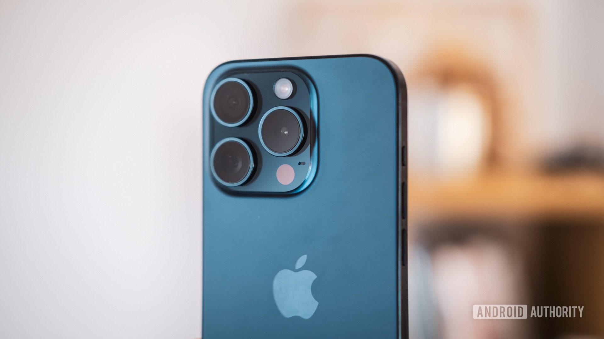 iPhone 16’nın kamera düğmesi bir deklanşör tuşundan daha fazlası olabilir