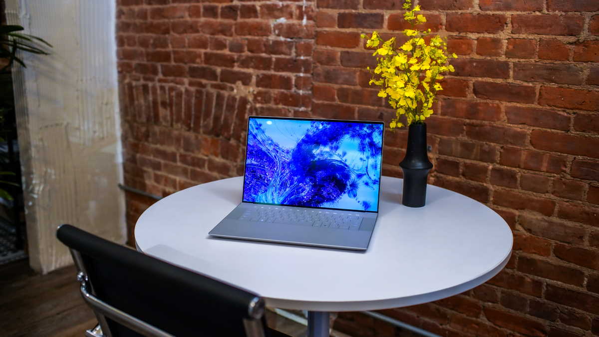 Dell XPS16 2