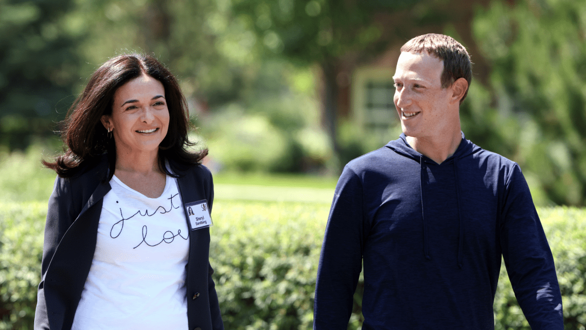 Eski Facebook COO’su Sheryl Sandberg Meta yönetim kurulundan istifa edecek