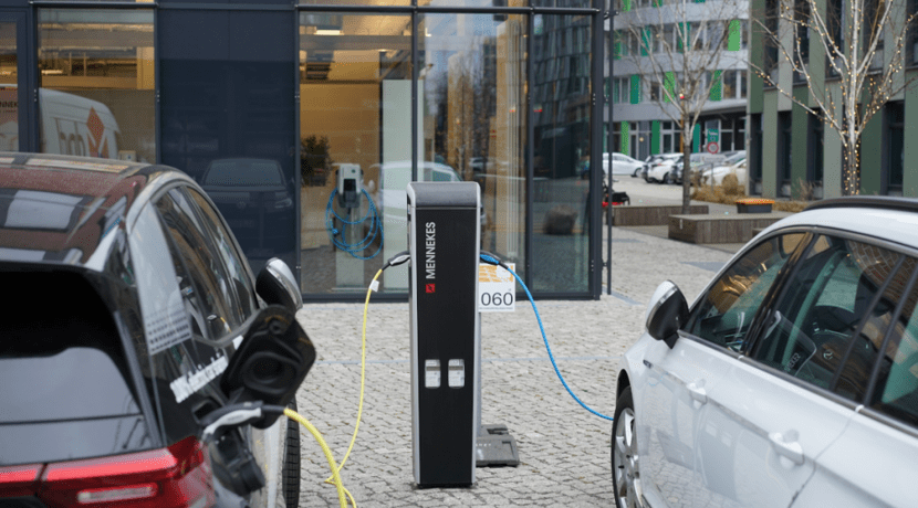 Almanya’nın şehirlerde elektrikli arabalar için daha fazla şarj noktasına ihtiyacı var