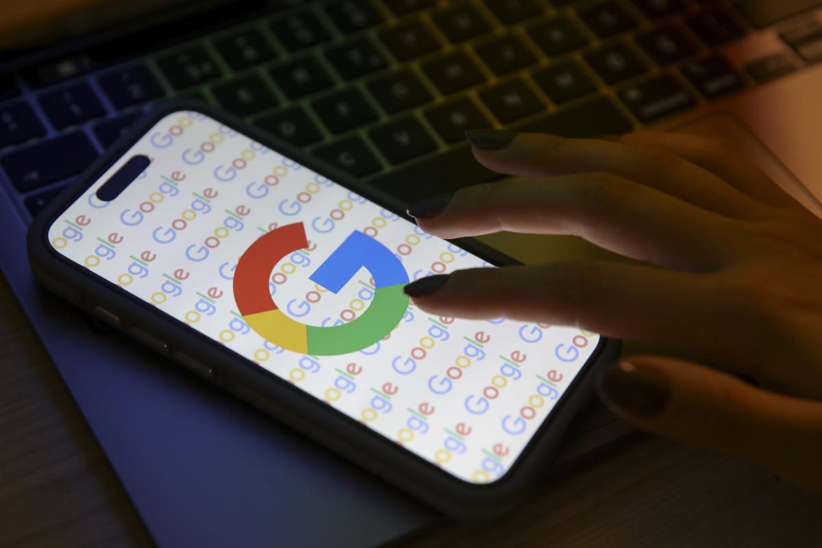 Google’ın hikaye yazmak için yapay zekasını kullanmaları için yayıncılara binlerce dolar ödediği bildiriliyor